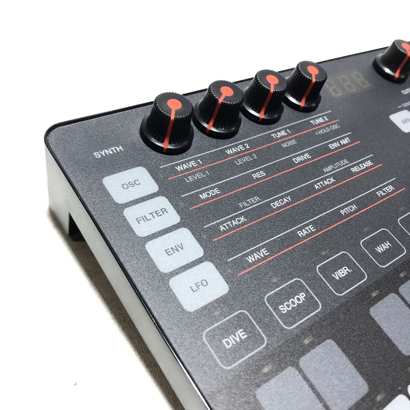 IK Multimedia UNO SYNTH Analog Synthesizer