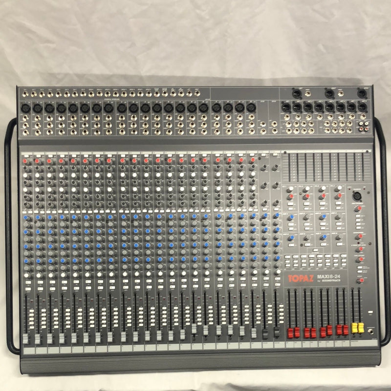 Soundtracs MAXI 8-24 Mixing Console